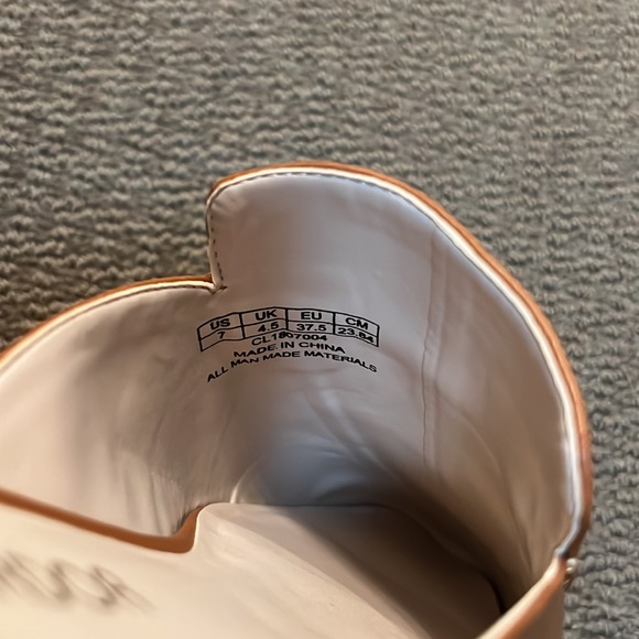 ❌SOLD❌Women’s Mule Flats Shoes Pointed Toe Backless Slipper Slip On Loafer Shoes - Picture 4 of 6